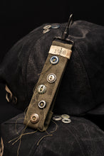 Load image into Gallery viewer, KEYCHAIN III
