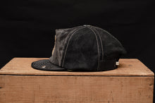 Load image into Gallery viewer, B TRUCKER CAP I
